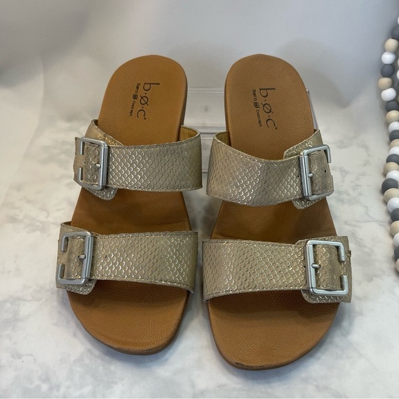 BOC Born Concept Size 9 Gold/Tan Two Strap Sandals Slip Ons Adjustable Straps - Picture 10 of 12